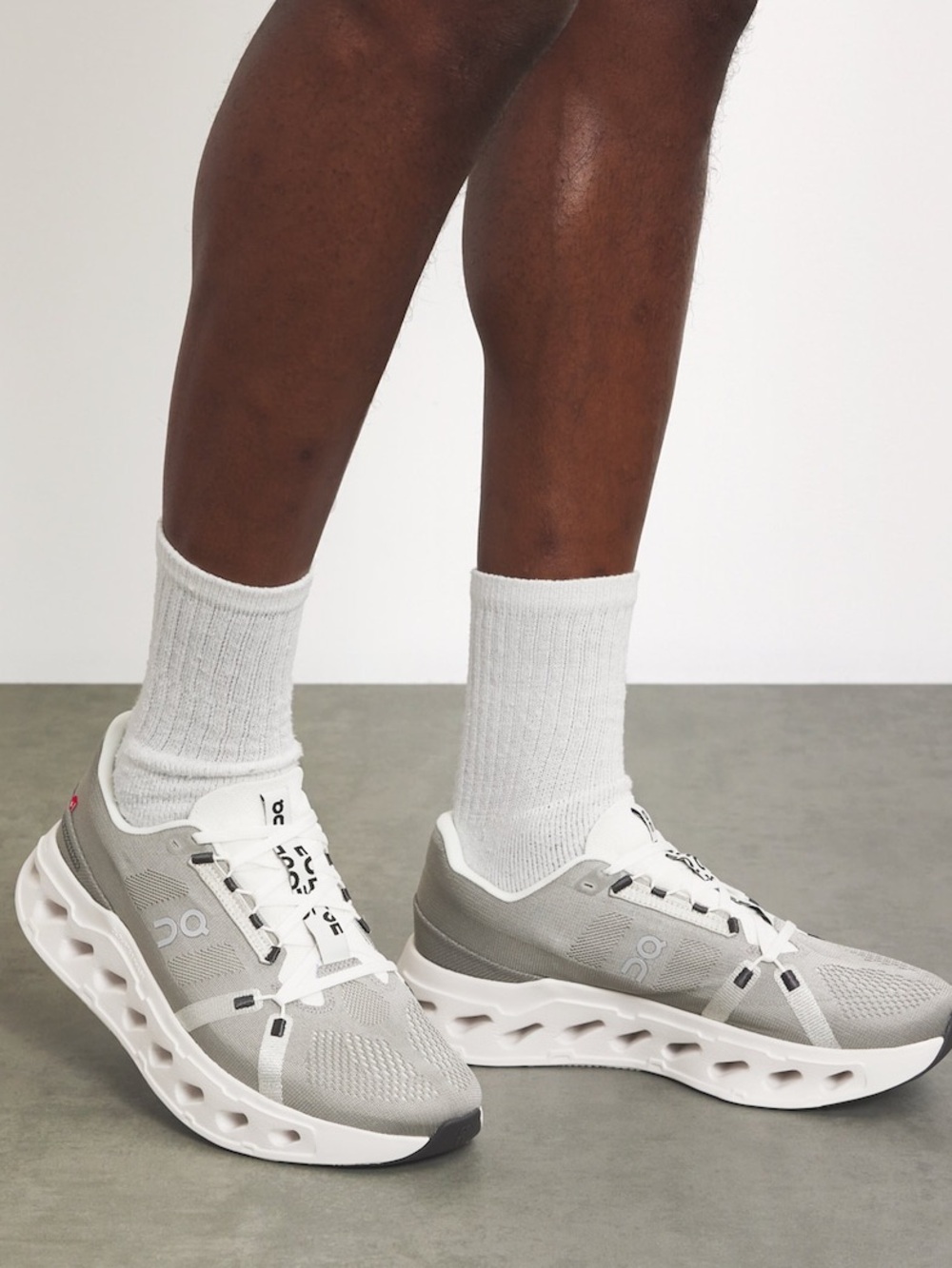 On Cloudeclipse running sneakers